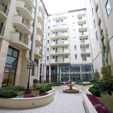 Queen's Court Hotel&residence Boedapest