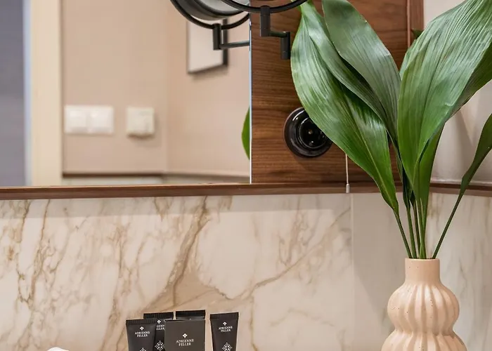 퀸스 코트 앤드 5*